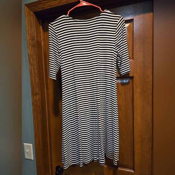 Old Navy, Women's size XSmall, Dressy, Black and White, Never Worn, Rayon - Picture 6 of 7